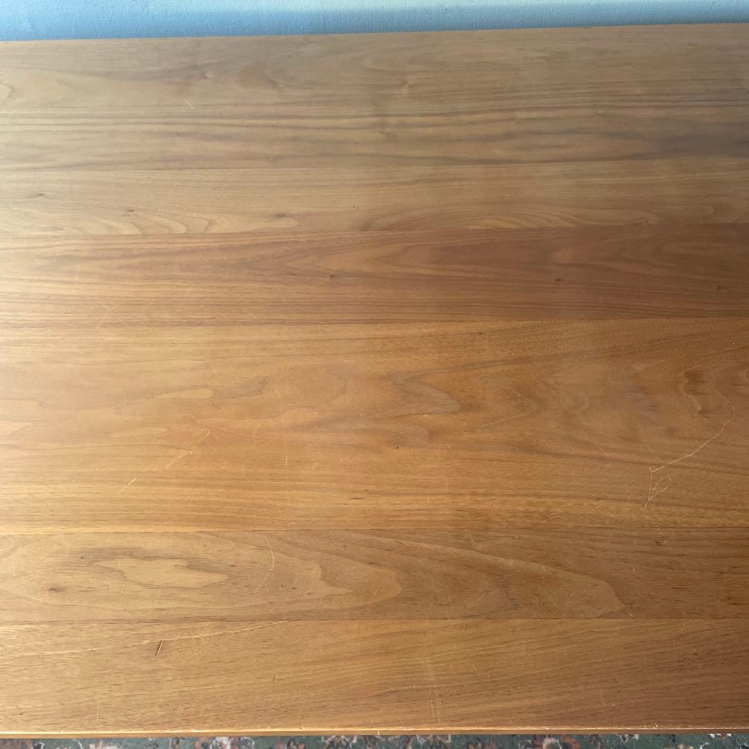 カリモク　天然木　ウォールナット　ダイニングテーブル
