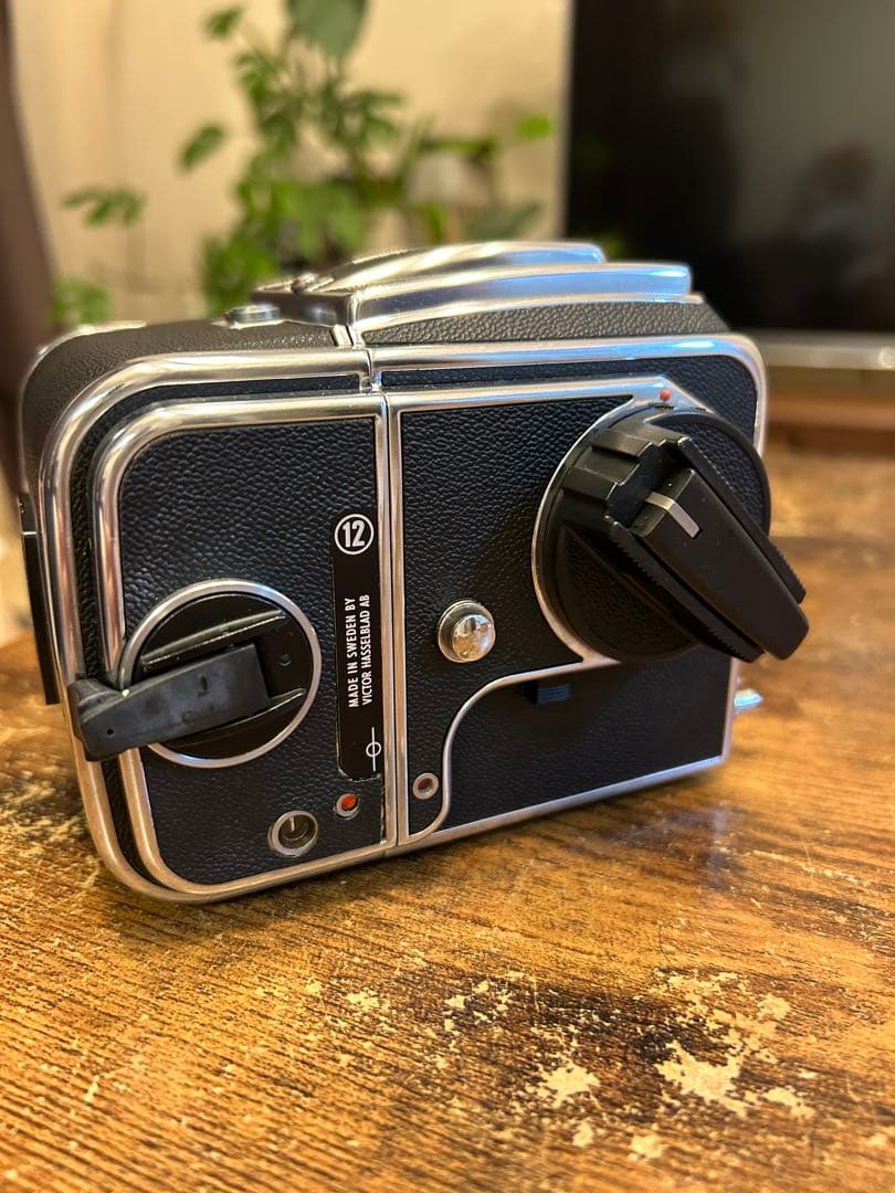 極上品 Hasselblad 500C/M +A12フィルムホルダー 中判カメラ 極上品