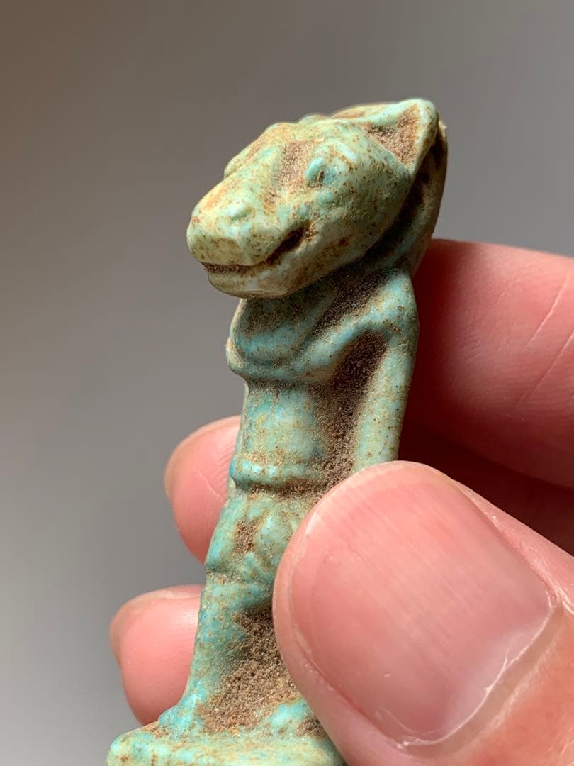 古代エジプト 副葬品 ファイアンス ガンダーラ ウシャブティ 出土