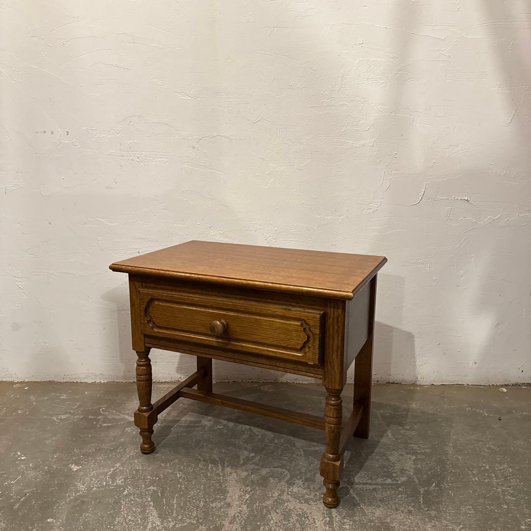 年末年始saleヴィンテージ 木製サイドテーブル 引き出し付き 2