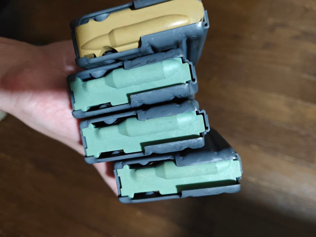 実物 放出品マガジン　4個セット