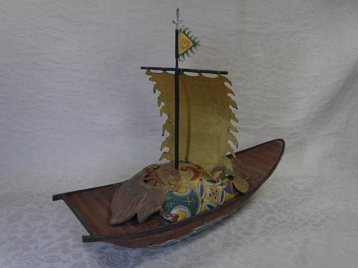 金工細工 宝舟 縁起物尽くし 45cm 迎春 笠・小判・宝珠・巻物・宝袋