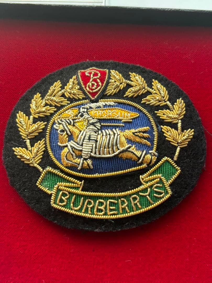 希少！☆Burberry☆バーバリー エンブレム ピンブローチ ビンテージ