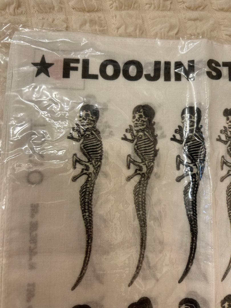 正規品 クロムハーツ FOTI ART EXHIBITION 2009 バンダナ