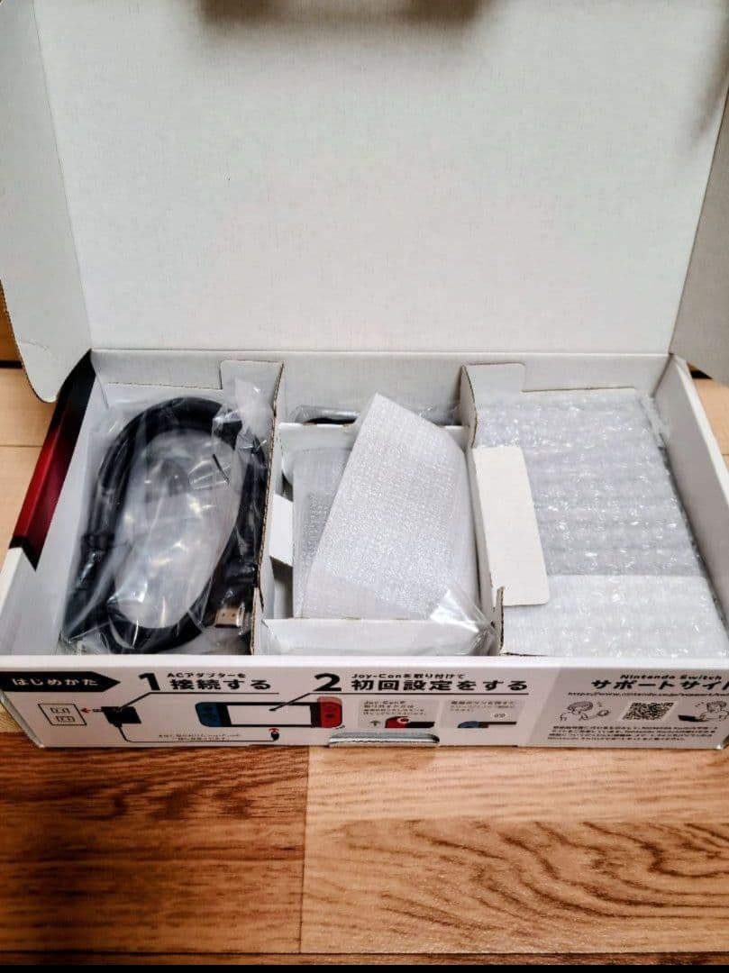 Nintendo Switch 本体 青/赤 ジョイコン付き・送料無料