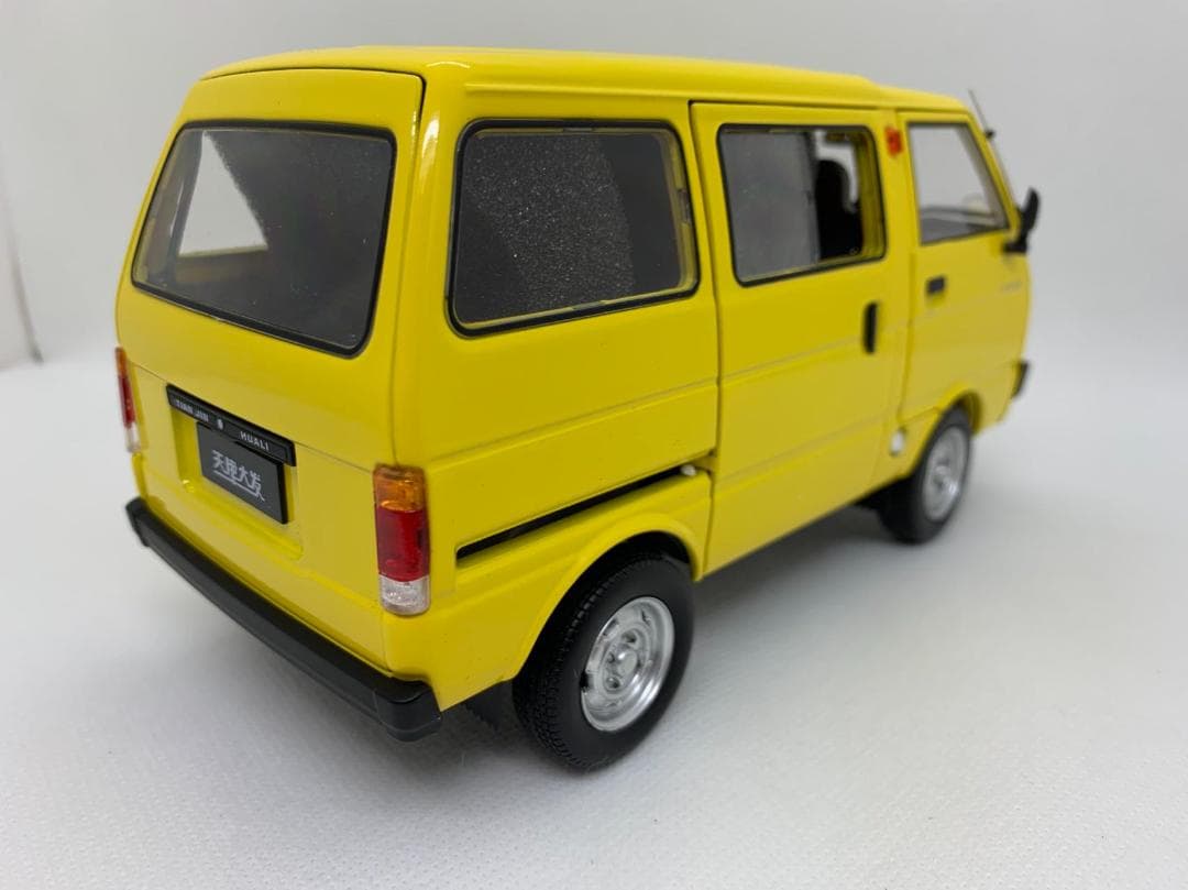 1/18 ダイハツ 天津 DAIHATSU TJ110 Classics 黄色
