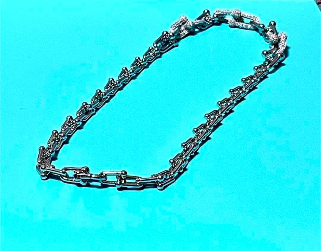 高級感あふれる シルバー チェーンネックレス CZダイヤ装飾 石あり