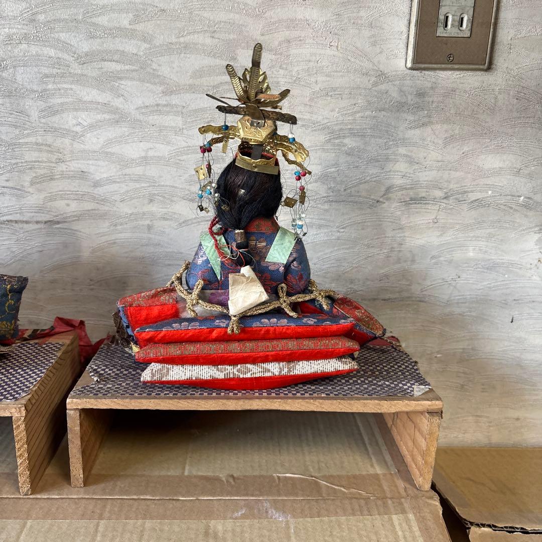 伝統的な雛人形セット 明治時代