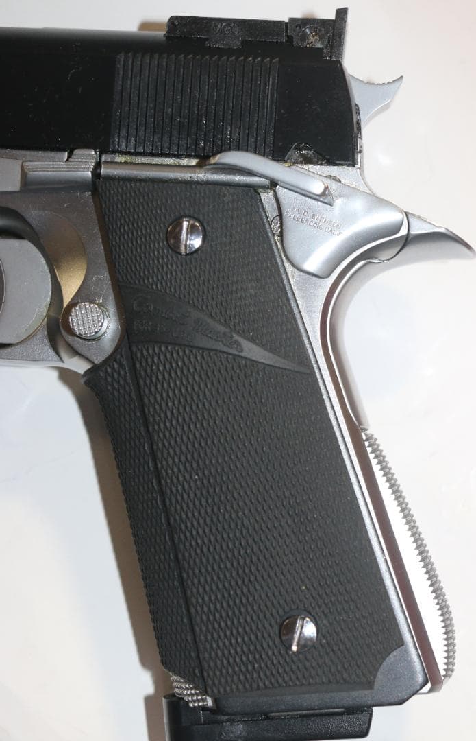 MGC ABS樹脂製モデルガン コルト・ガバカスタム　ボーリングピン 合法品