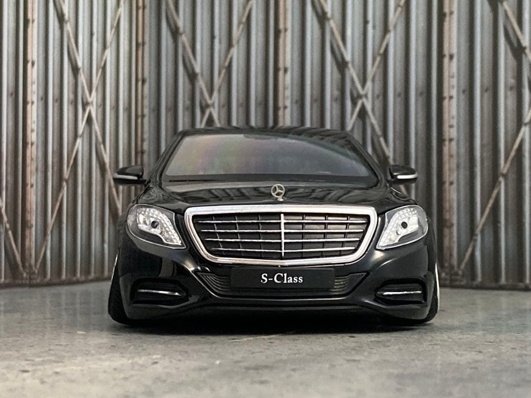 1/24 メルセデスベンツSクラス黒（カスタム品）