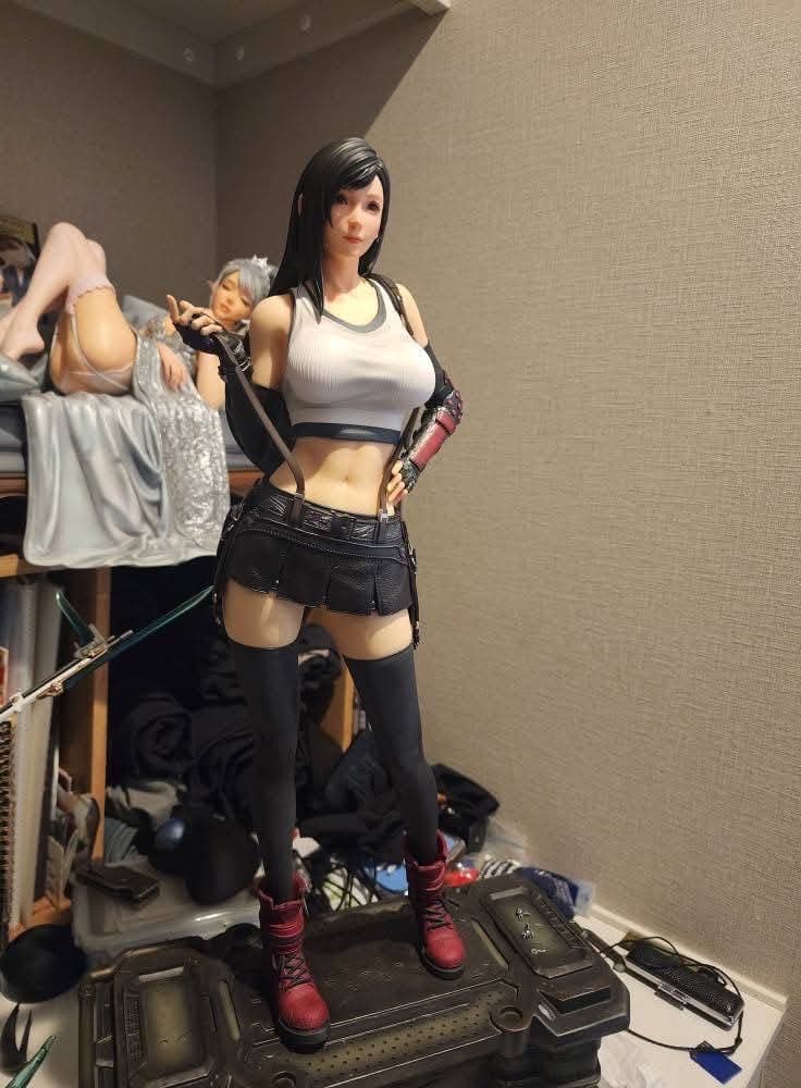 ティファ・ロックハート 1/4 フィギュア ファイナル・ファンタジーVII