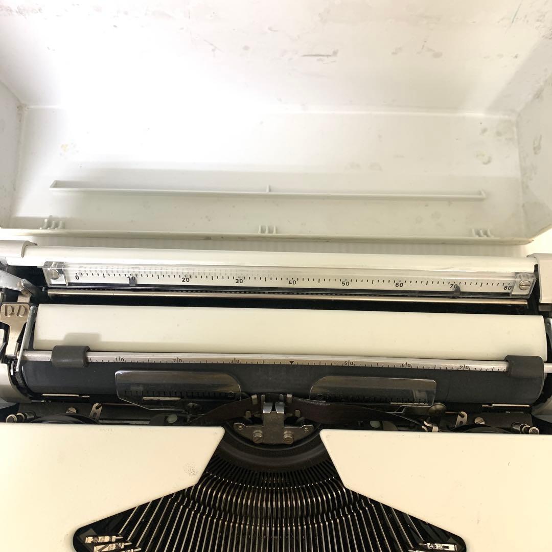 【未使用保管品】　タイプライター　OLYMPIA M70411-1