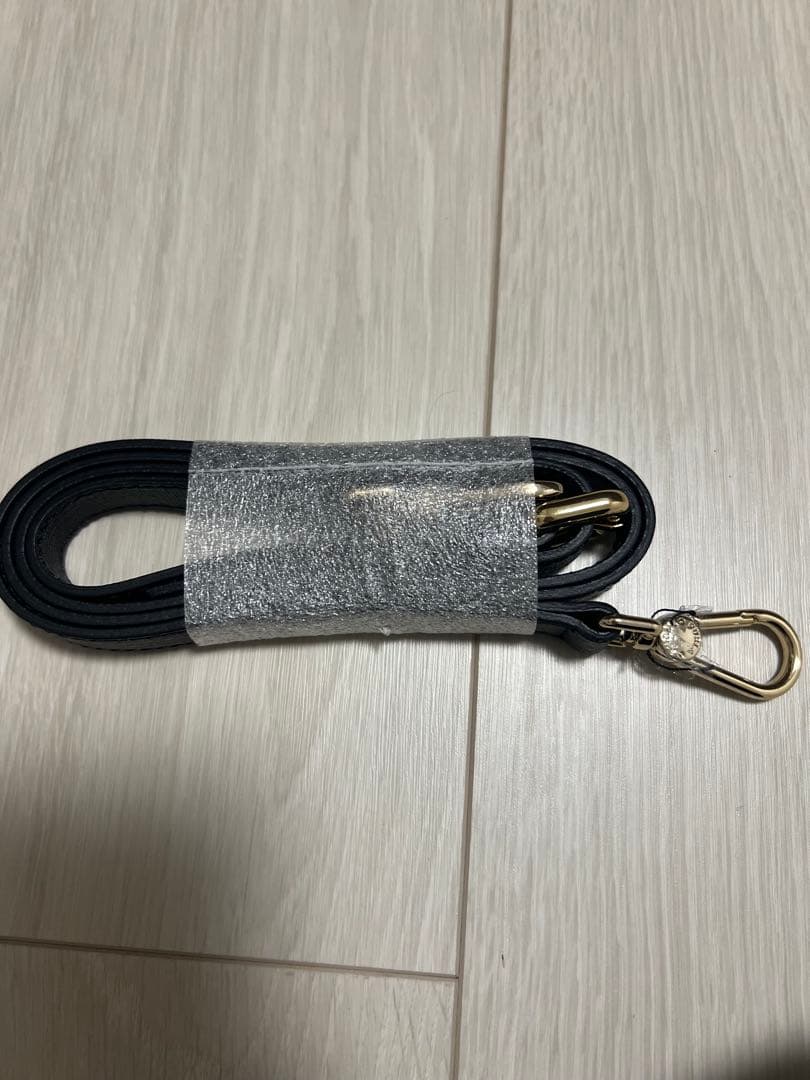 ゲリラセール‼️FURLAフルラ ギネヴラ 黒 ブラック 2way ハンドバッグ