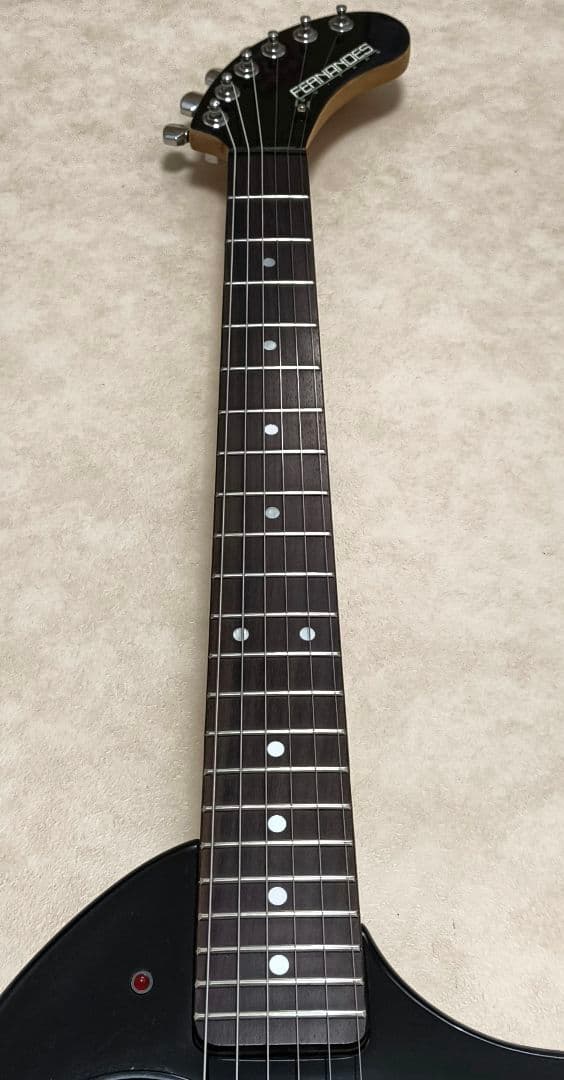 【超美品】ZO-3 ブラック アンプ内蔵ミニギター 専用ケース付き！！