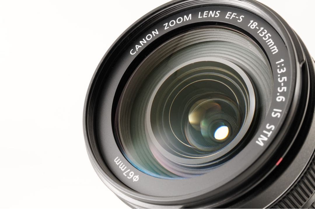 ◆美品◆ Canon EF-S 18-135mm f3.5-5.6 IS STM