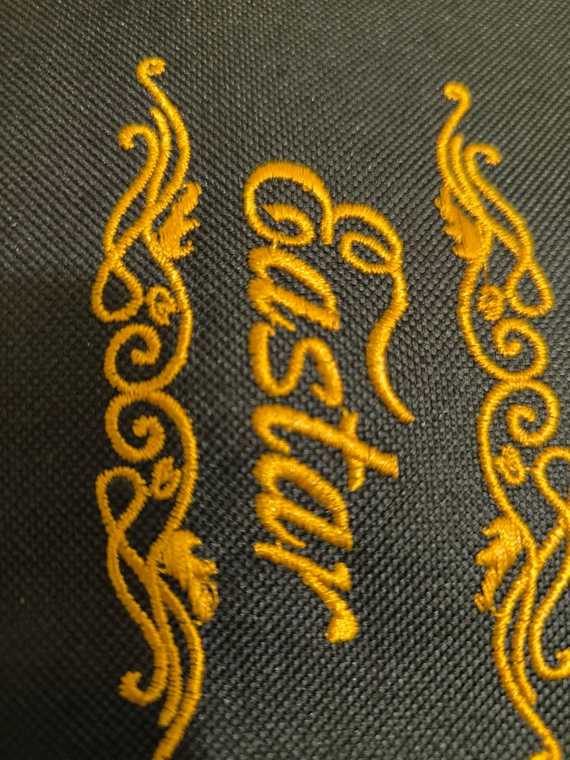 金色トランペット本体 70マウスピース付き、未使用品