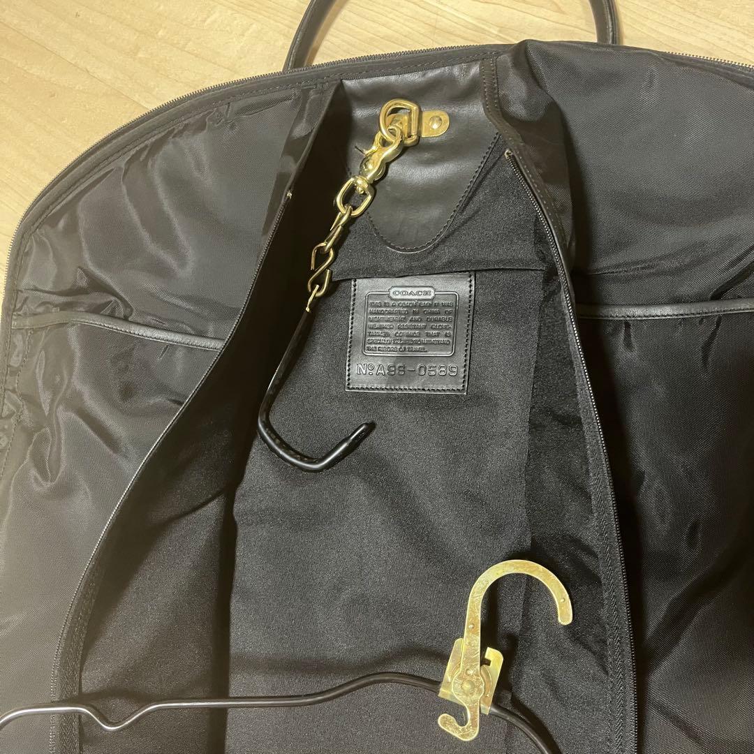COACH コーチのレザー ガーメントバッグ 黒