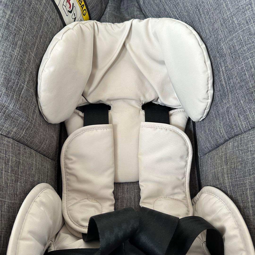 美品 ストッケ イージーゴー ビーセーフ カーシート チャイルドシート