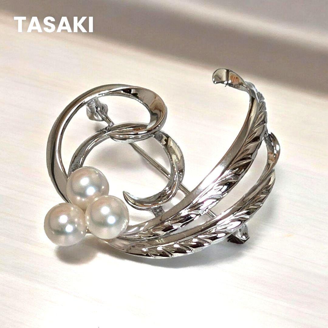 美品✨TASAKI タサキ 3珠パールブローチ シルバー 　S刻印 TASAKI タサキ 3珠パールブローチ シルバー S刻印 真珠