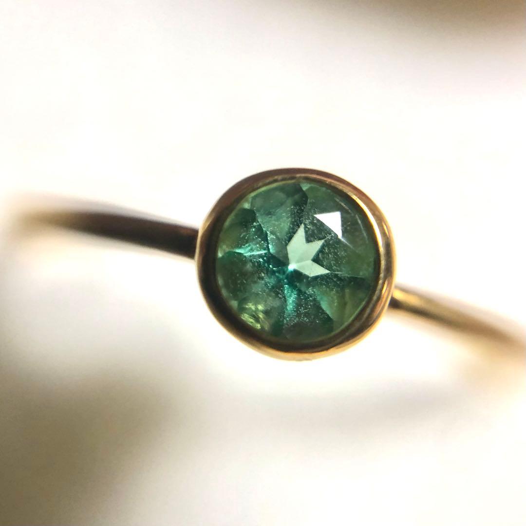 パステルカラーエメラルド　K18 リング　12号