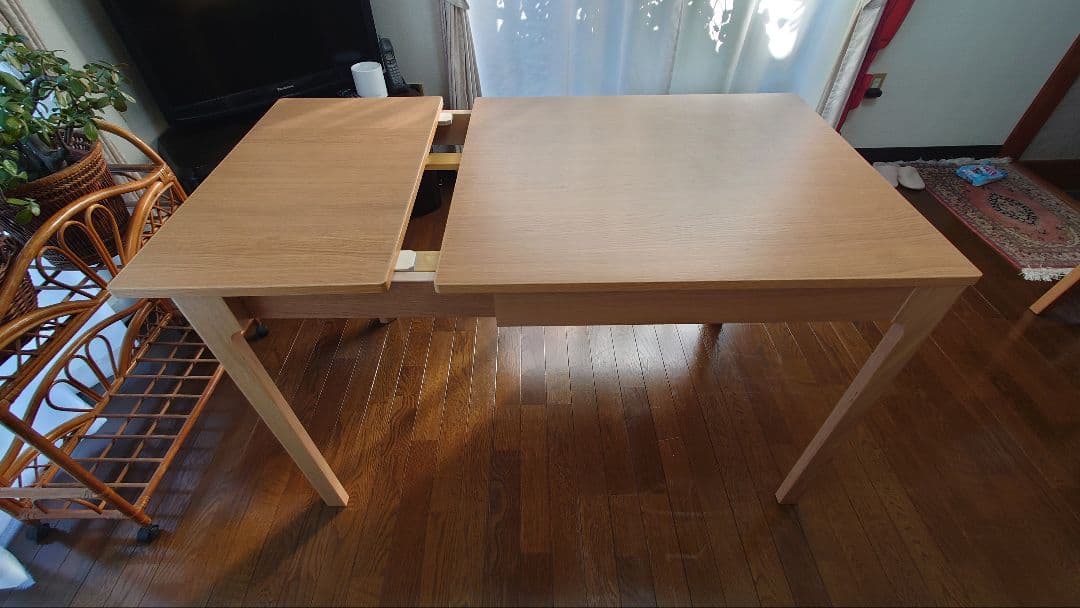 IKEA、オーク調、伸長式テーブル:エーゲダレーン（テーブルのみ)