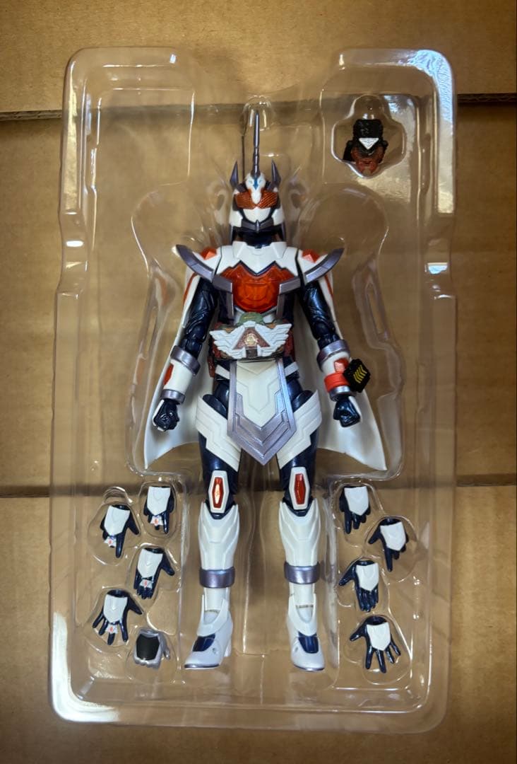 S.H.Figuarts 仮面ライダーマジェード サンユニコーン