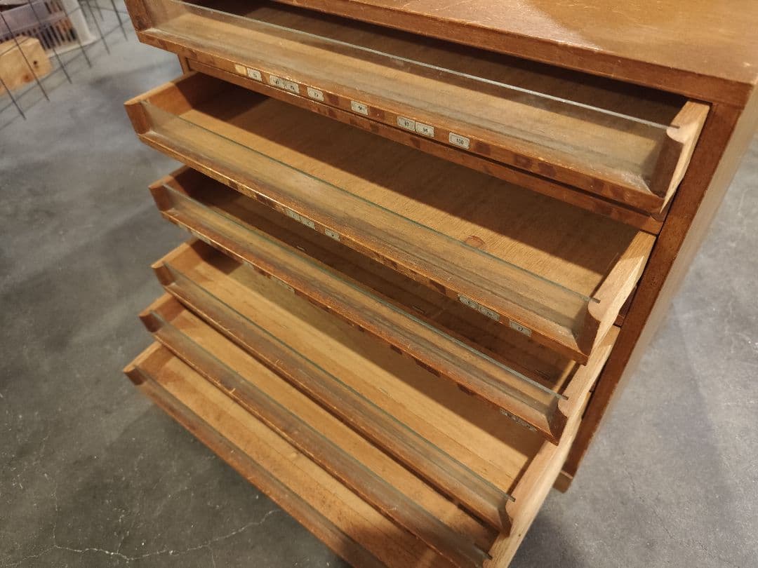 週末のみ値下げ☆ レトロ 木製 引き出し収納 アンティーク ミシン糸