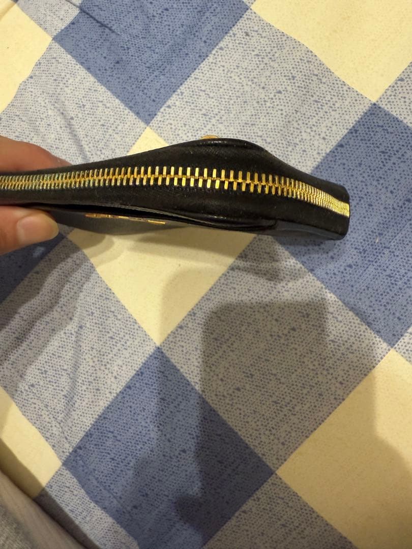 PRADA マルチケース