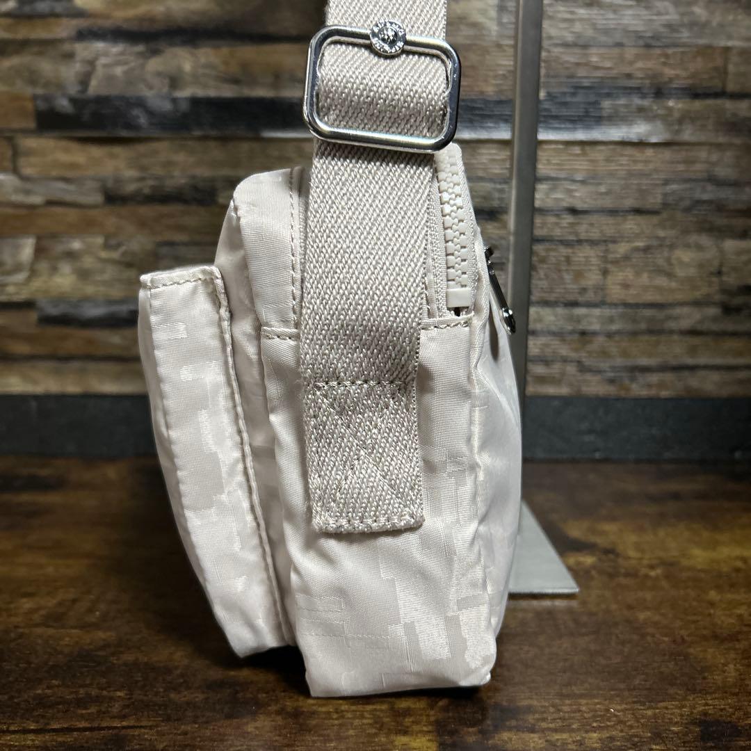 Kipling（キプリング）ABANU M クロスボディバッグ　美品