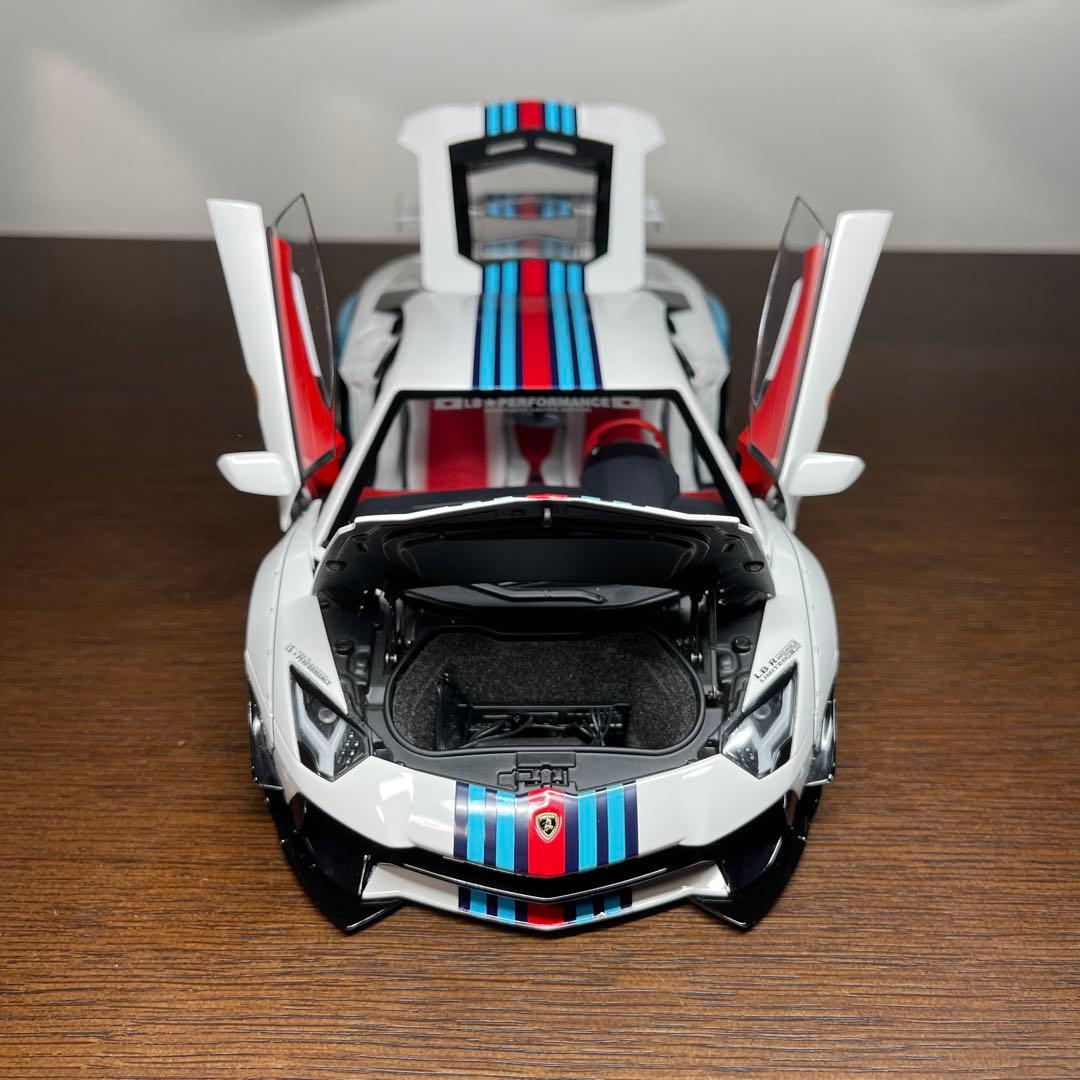 AUTOart LB-WORKS ランボルギーニアヴェンタドール　1/18