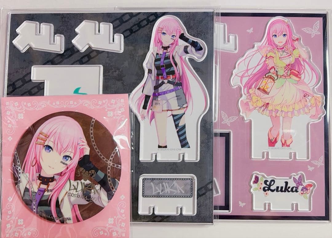 プロセカ はぴこれ アクスタ 缶バッジ 巡音ルカ - メルカリ