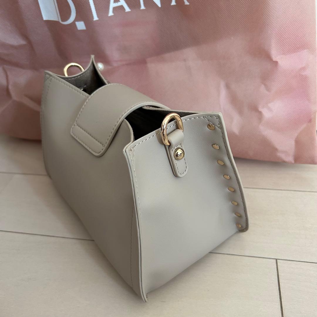 【美品】【DIANA】 ショルダーバッグ 黒 グリッター パール 2Way