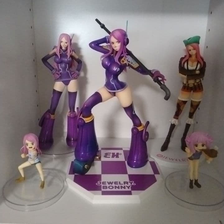 one-pieceのボニーちゃんオールマイトのセット