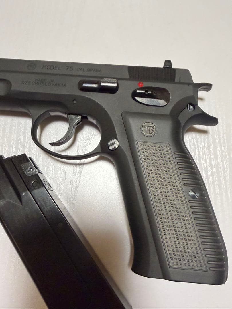 赤*人様 Marushin CZ75 ガスガン