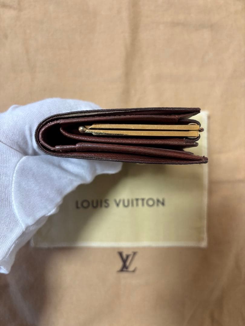 R*E様 LOUIS VUITTON 二つ折り財布 モノグラム　ポルトモネビエヴ