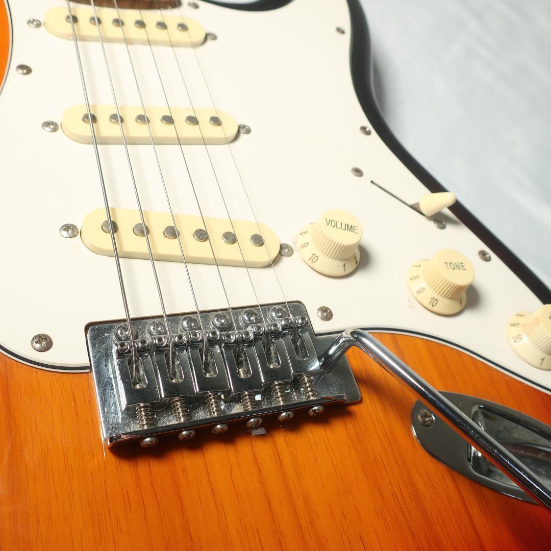 美品 SELDER エレキギター ケース付 ストラトタイプ 3トーンブラウン