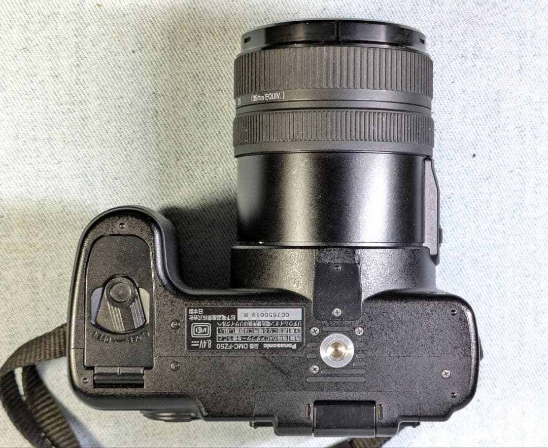 古いけどキレイ】⚫PanasonicデジタルカメラLUMIX FZ50 カメラ