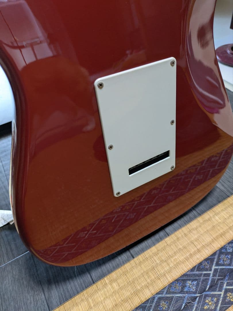 バスカーズ　エレキギター 　レッド　ちいかわピック　BUSKER'S