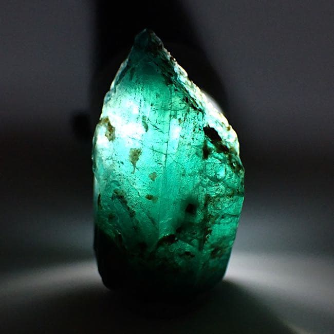 マダガスカル産】グランディディエライトの原石11