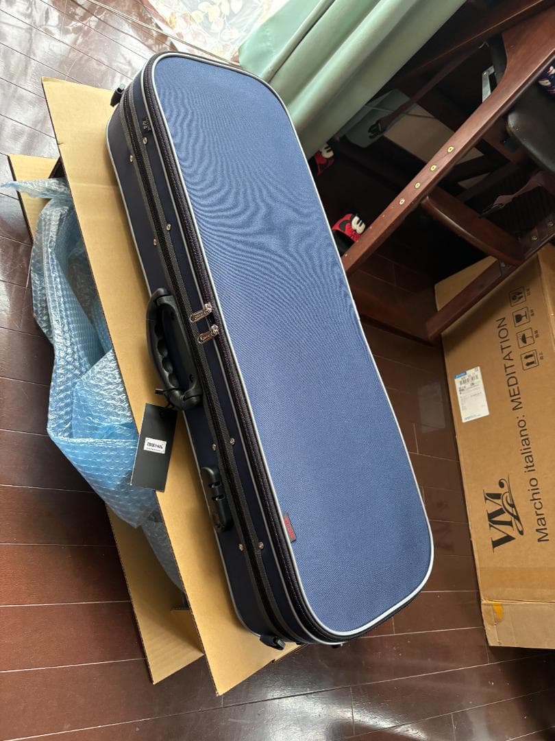 PM900新品軽量 ハイクォリティバイオリンケース　紺、赤選択可能