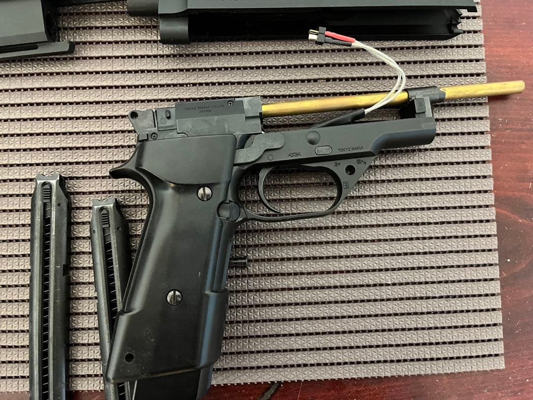 カ*ン様 東京マルイM93R改 オート9 電動ハンドガン バッテリー付き