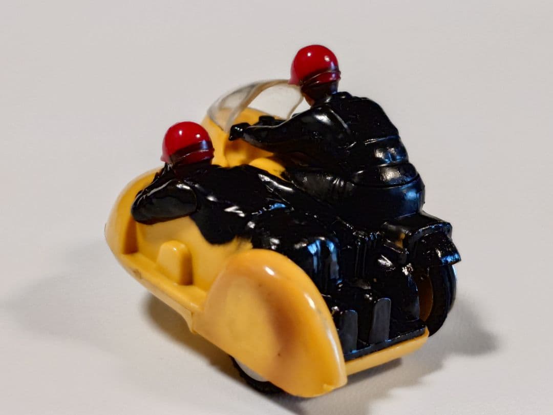 Triang SCALEXTRIC TYPHOON （黄色/赤ヘル）