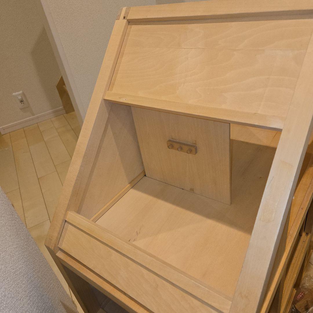 【廃盤】ボーネルンド　ドールハウス　人形　家具一式セット付き