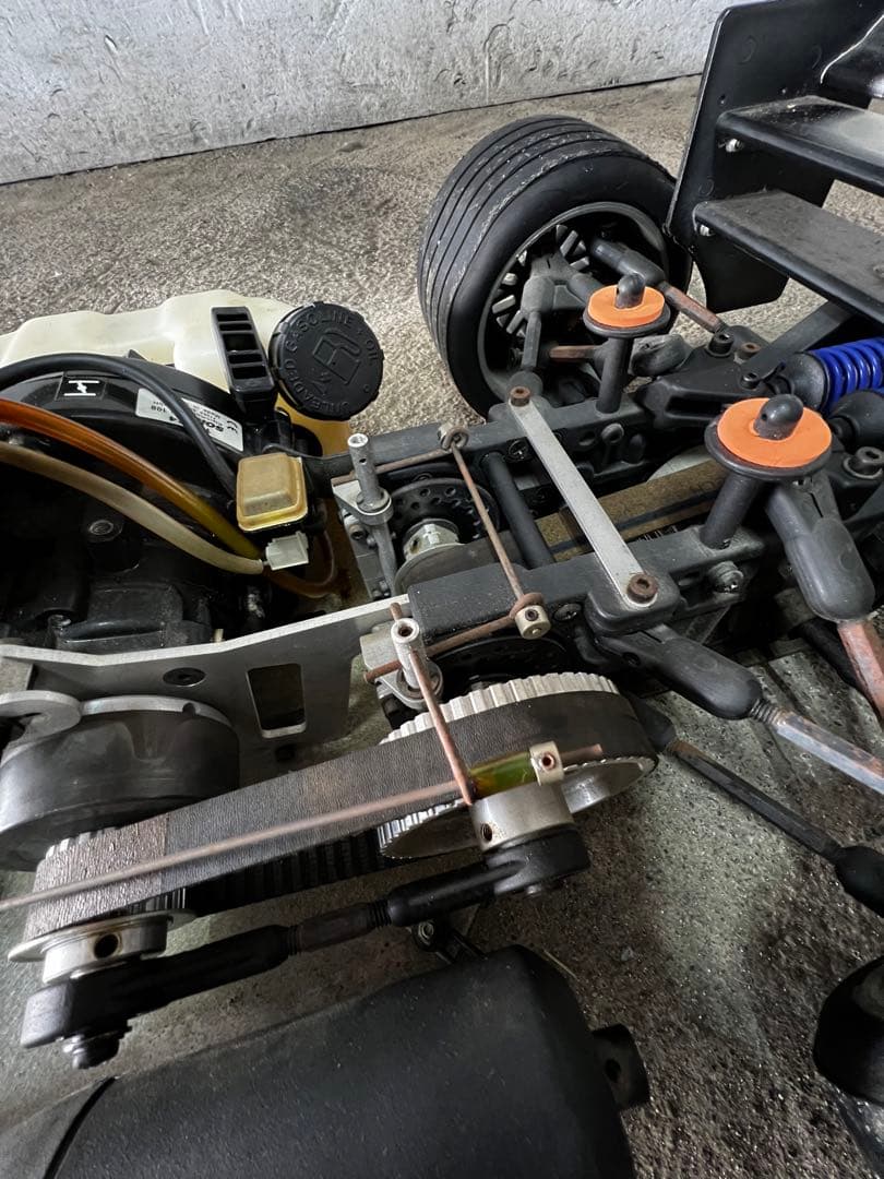 FG 1/5 F1ガソリンエンジン 巨大 ラジコンカー ガソリンエンジン 5分の