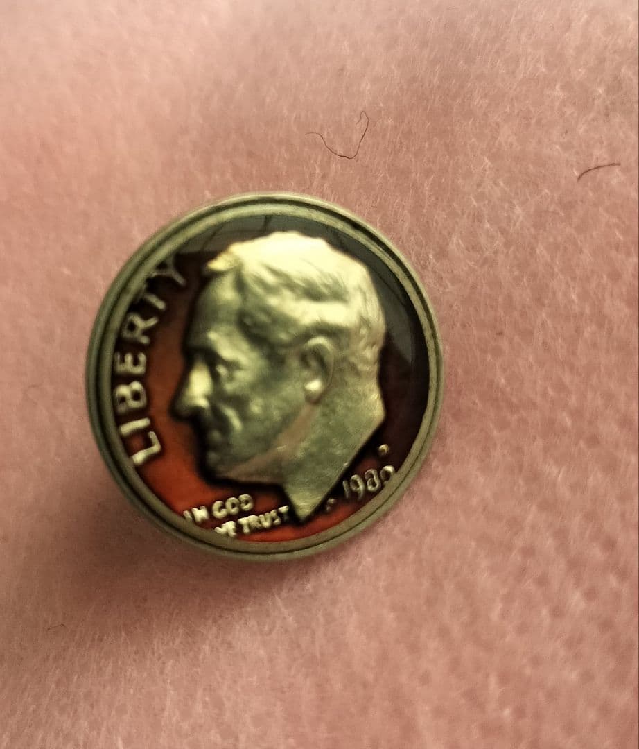 ルーズベルト・ダイム（アメリカ合衆国10セント硬貨）を加工した