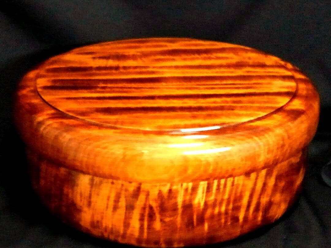 ♥天然木 刳り貫き 虎杢 茶櫃 ちゃびつ 骨董 古玩