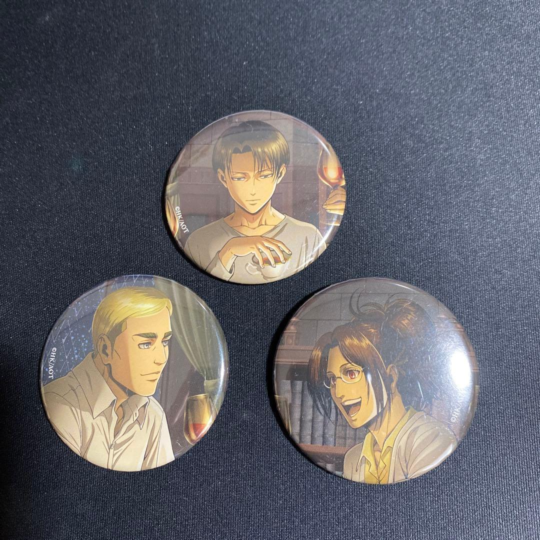 進撃の巨人 リヴァイ エルヴィン 缶バッジ attack on titan