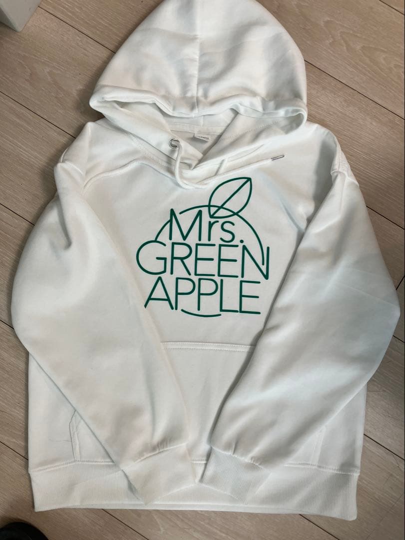 Mrs. GREEN APPLE フード付きパーカー ホワイト - メルカリ