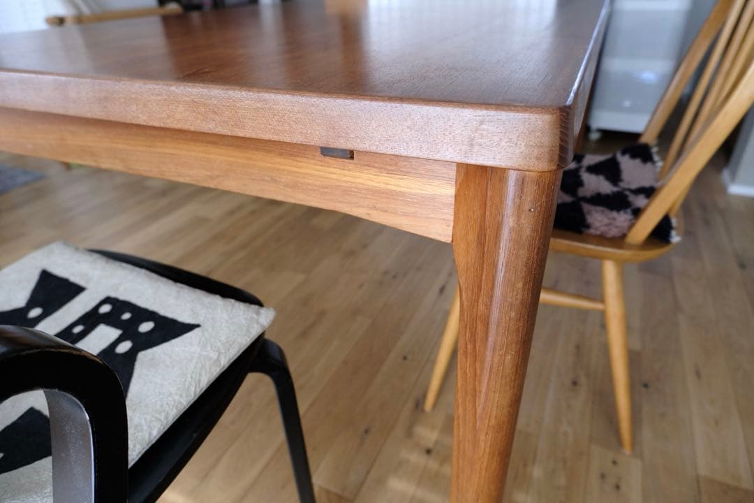 【最終値下げ！】ダイニングテーブル　デンマークヴィンテージ　ヘニングケアヌルフ