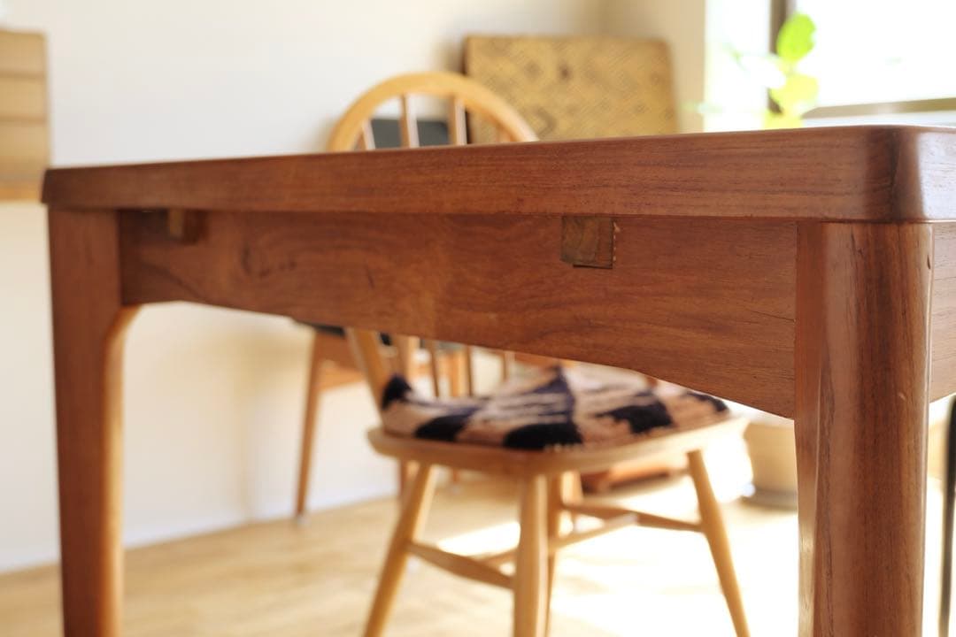 【最終値下げ！】ダイニングテーブル　デンマークヴィンテージ　ヘニングケアヌルフ